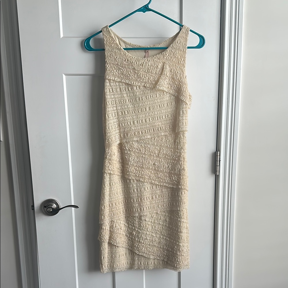 Elegant Cream Sleeveless Dress